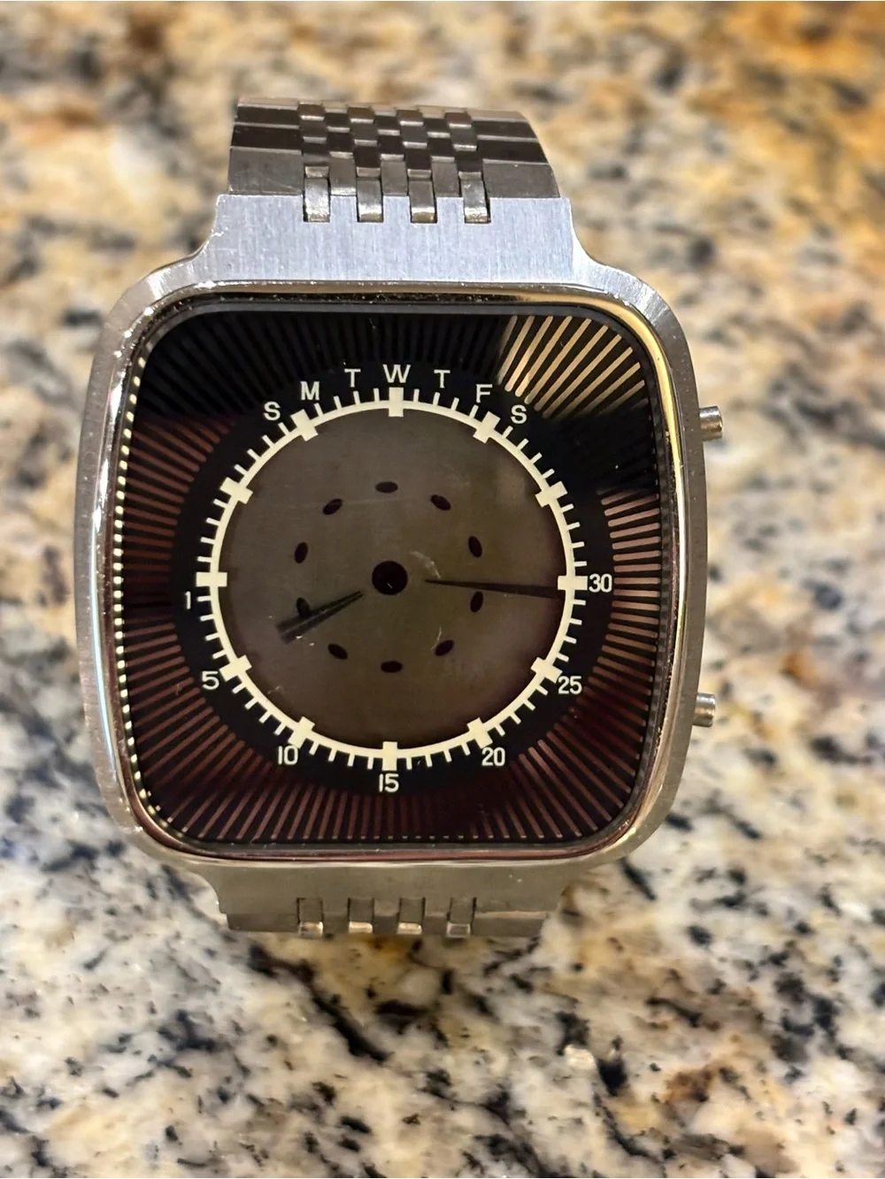 Rare 1979 Texas Instruments Starburst LCD Analog Watch